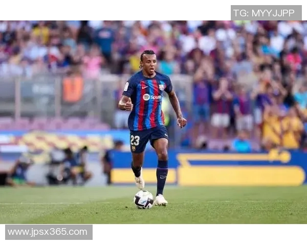 德里赫特加盟巴塞罗那，创造世界最贵后卫纪录