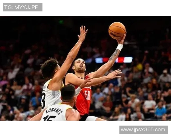 火箭队新援发挥出色,助球队逆转取胜